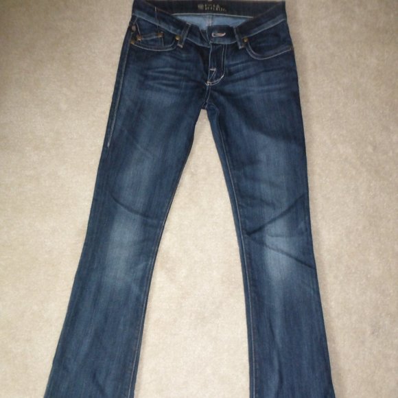 ROCK & REPUBLIC off white rhinestones "Kasandra" boot cut dark wash jeans - Picture 2 of 14